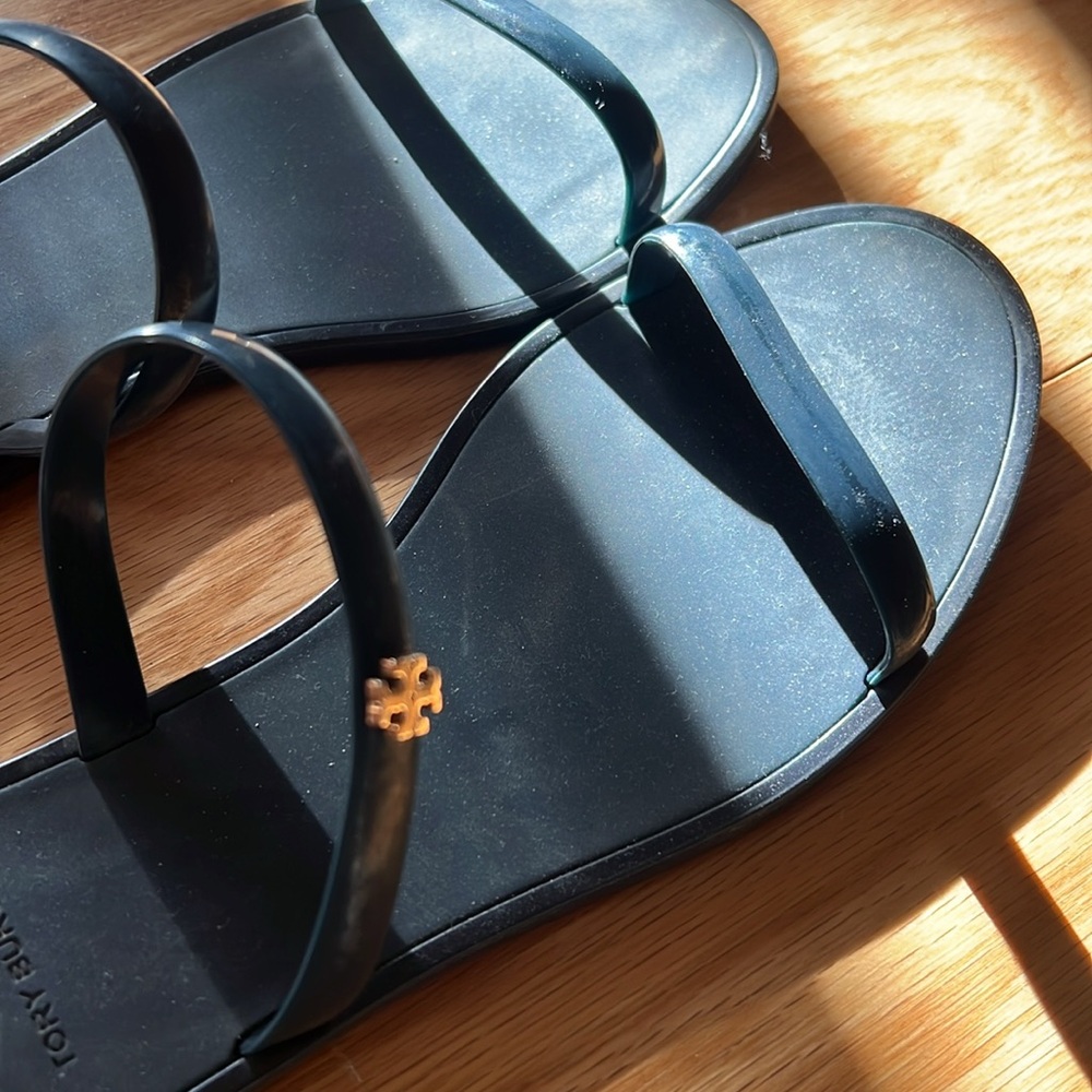 Tory Burch used flip flop rubber size 7 - Picture 2 of 4